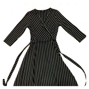 Maternity dress for work (fits like a size 6)